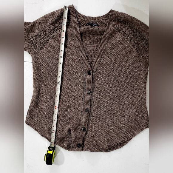 American Eagle Outfitter brown light knit long sleeve Cardigan size small - Picture 13 of 13
